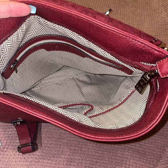 JEN & CO. BURGUNDY BACKPACK PURSE - Picture 3 of 5
